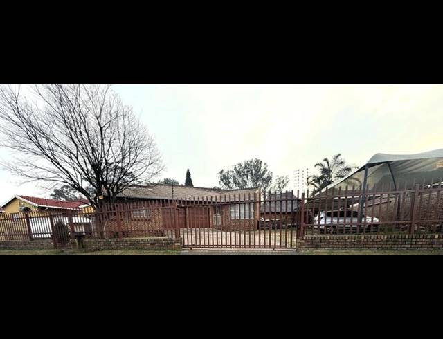 3 BEDROOM HOUSE FOR SALE IN WINCHESTER HILLS